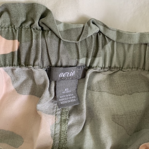 Aerie Camouflage Green/Pink shorts - Picture 3 of 3